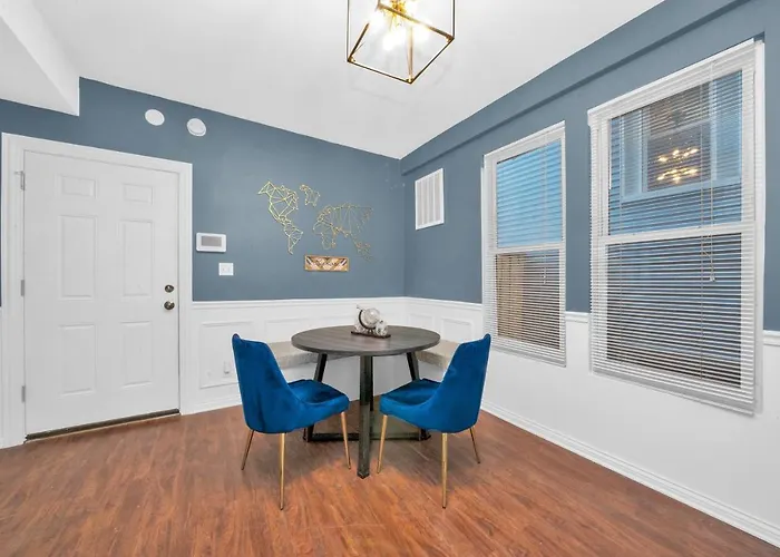 Modern 2 Bedroom In Avondale