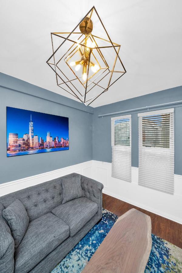 Modern 2 Bedroom In Avondale Chicago