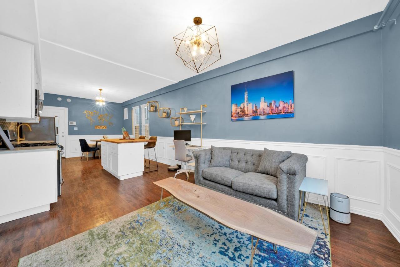 Modern 2 Bedroom In Avondale