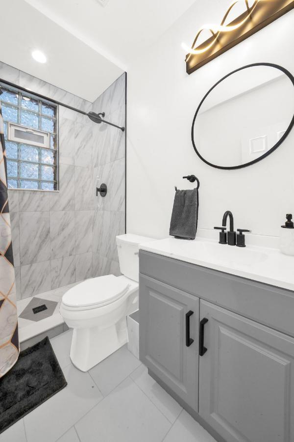 Modern 2 Bedroom In Avondale Chicago